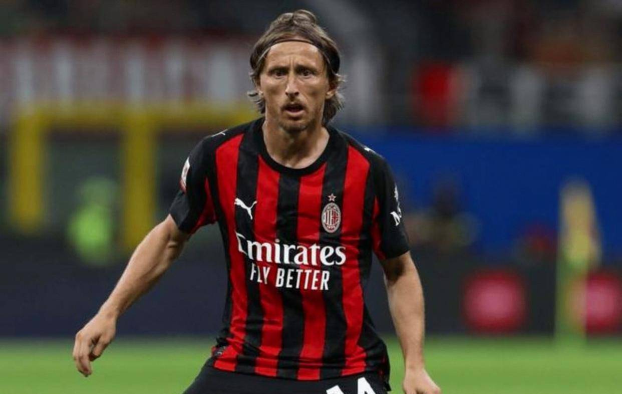 赛地聚焦——德国杯赛后热度飙升;AC米兰刷新队史纪录;信心回归;赛季目标并未改变 赛地聚焦——德国杯赛后热度飙升;AC米兰刷新队史纪录;信心回归;赛季目标并未改变