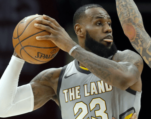 意大利杯倒计时，克里夫兰骑士集结日门线救险，细节引发关注，质疑声仍在，更衣室氛围转暖的简单介绍